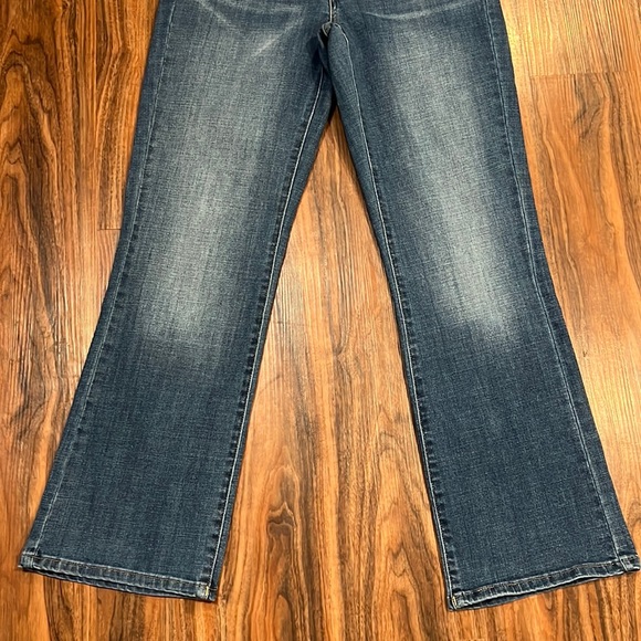 NWOT Levi’s Curvy 529 Boot Cut, 27x30 - Picture 8 of 17